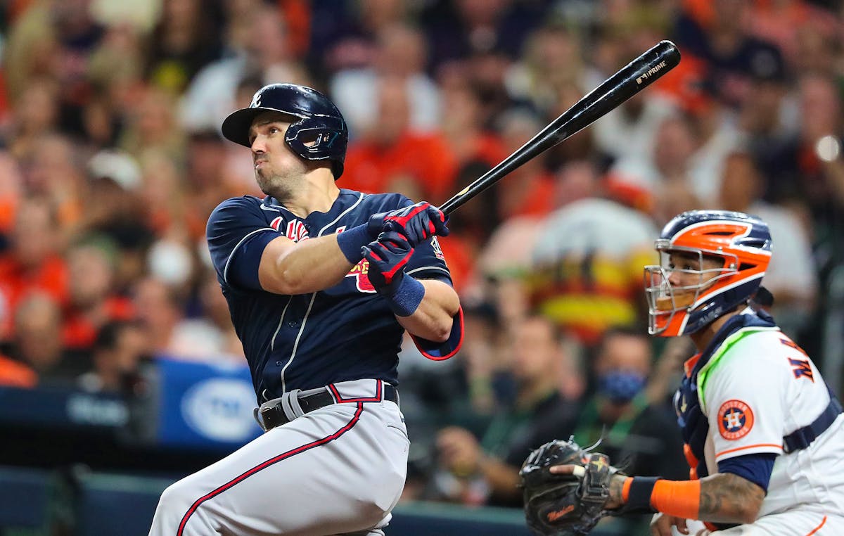 Braves crush Astros in World Series Game 1